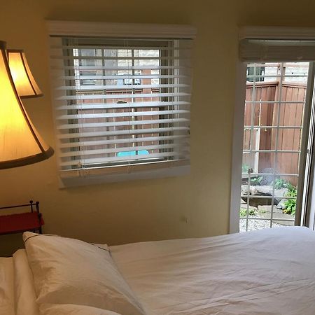 Aberdeen Stone Cottage B&B Traverse City Luaran gambar