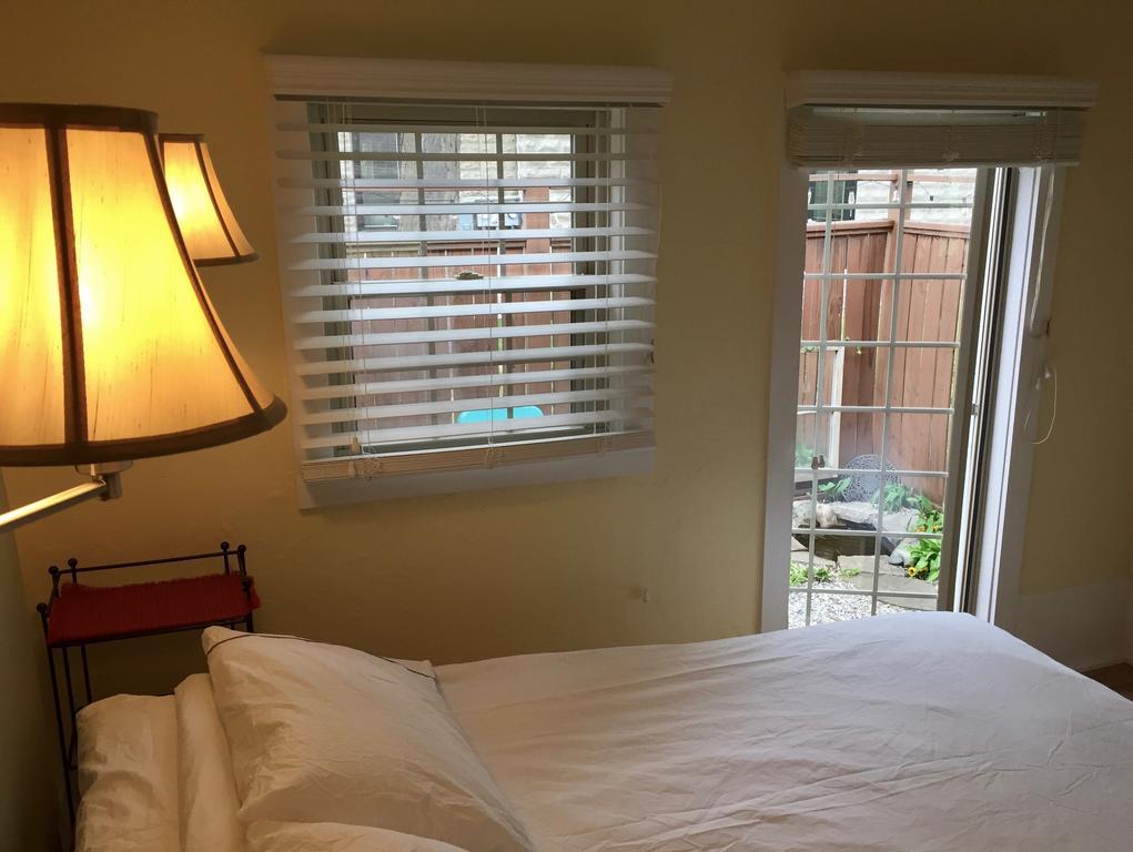 Aberdeen Stone Cottage B&B Traverse City Luaran gambar