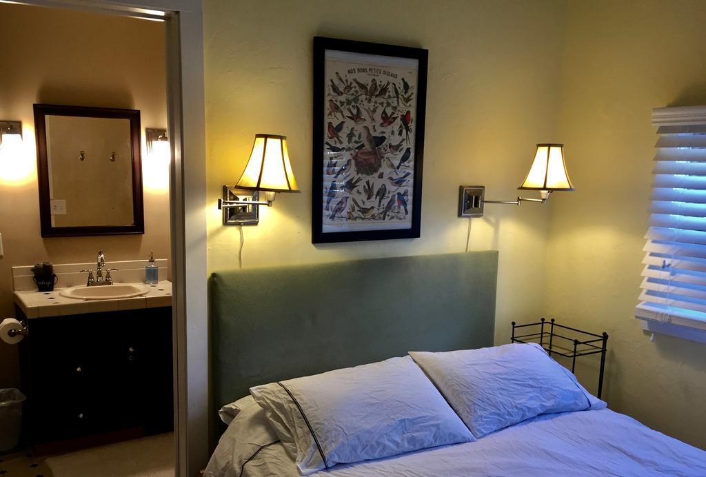 Aberdeen Stone Cottage B&B Traverse City Luaran gambar
