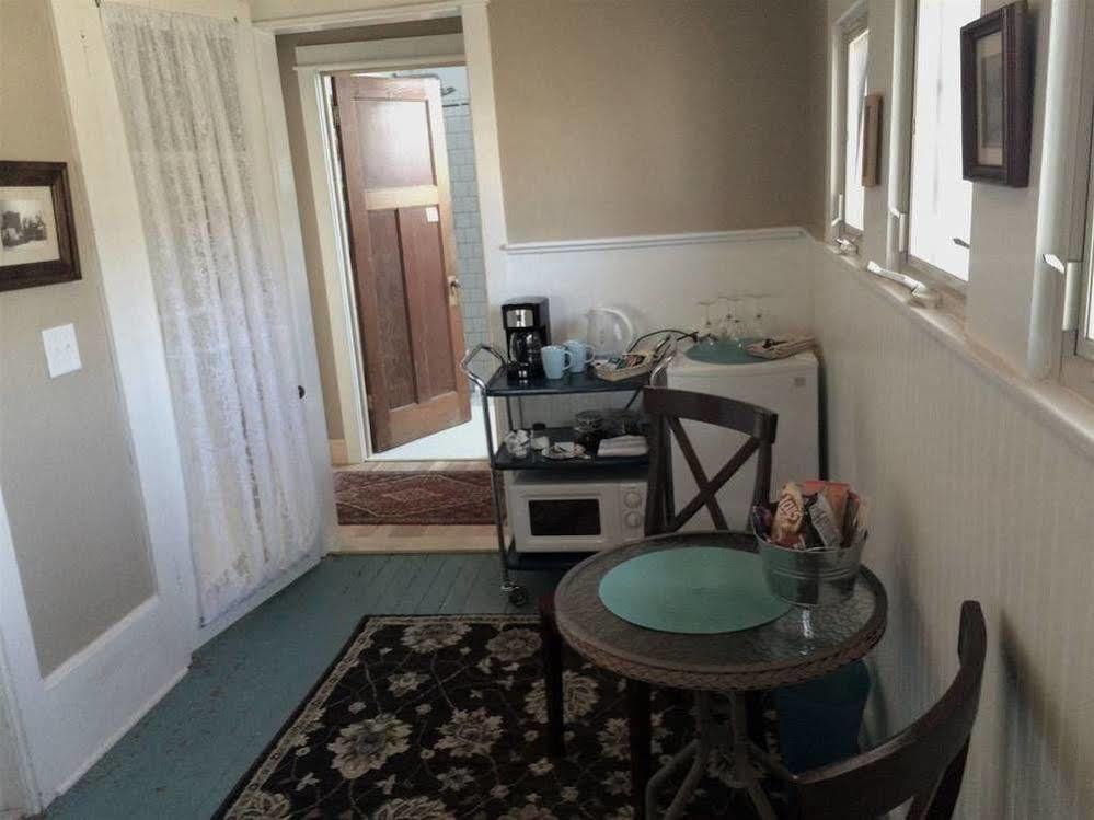 Aberdeen Stone Cottage B&B Traverse City Luaran gambar