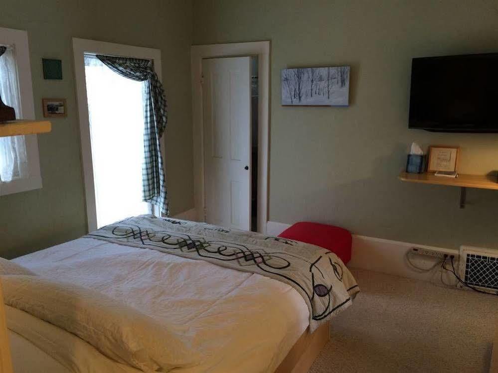 Aberdeen Stone Cottage B&B Traverse City Luaran gambar
