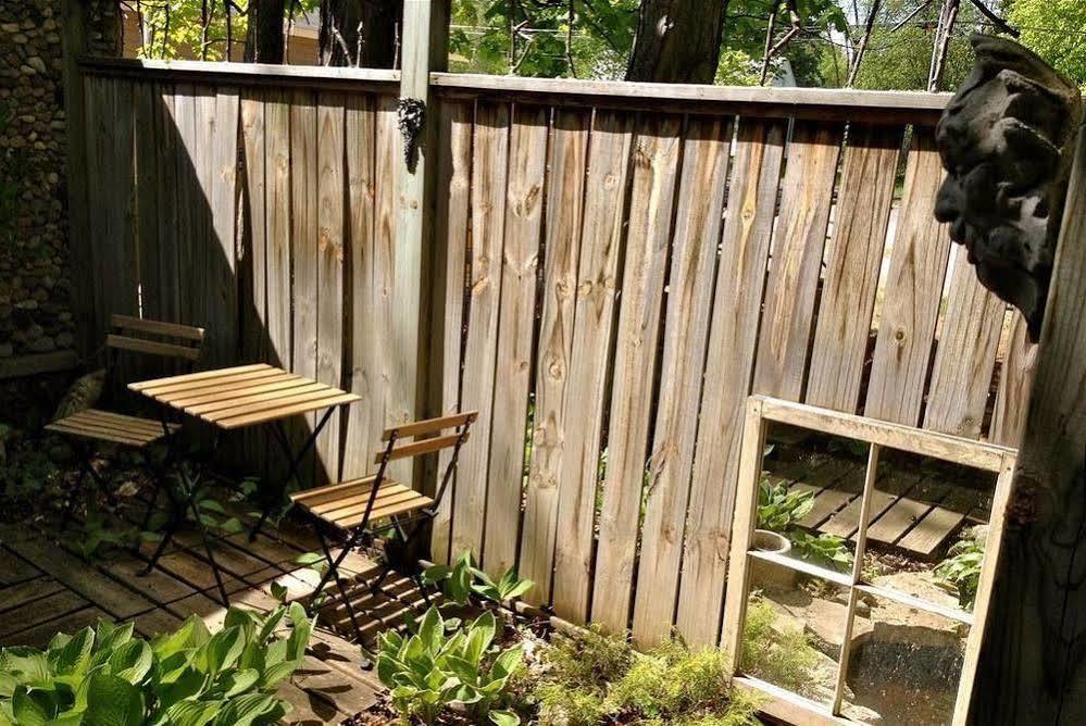 Aberdeen Stone Cottage B&B Traverse City Luaran gambar